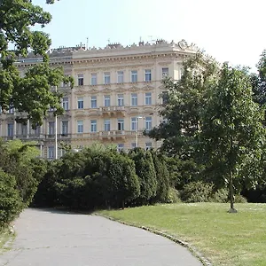 Daire Katarina Prag